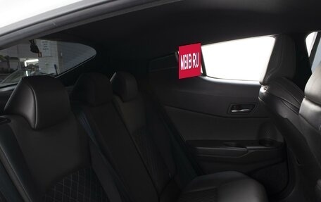 Toyota C-HR I рестайлинг, 2020 год, 1 970 000 рублей, 8 фотография