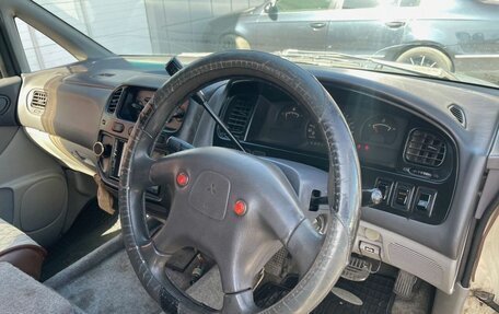 Mitsubishi Delica IV, 1998 год, 645 000 рублей, 11 фотография