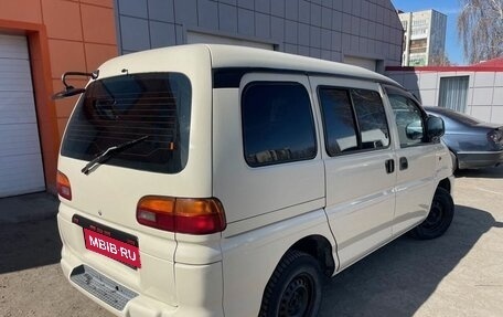 Mitsubishi Delica IV, 1998 год, 645 000 рублей, 4 фотография