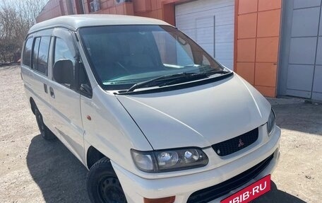 Mitsubishi Delica IV, 1998 год, 645 000 рублей, 6 фотография