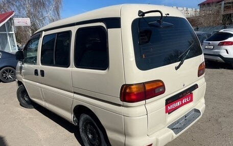 Mitsubishi Delica IV, 1998 год, 645 000 рублей, 10 фотография