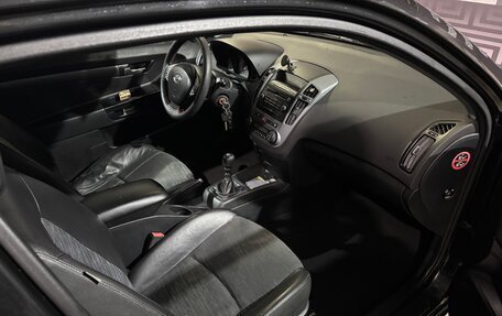 KIA cee'd I рестайлинг, 2008 год, 405 000 рублей, 13 фотография