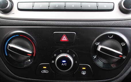 Hyundai Solaris II рестайлинг, 2019 год, 1 345 000 рублей, 15 фотография