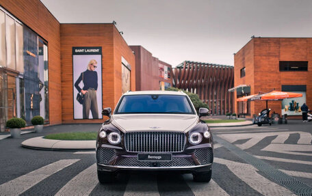 Bentley Bentayga I, 2024 год, 42 300 000 рублей, 3 фотография