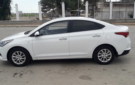 Hyundai Solaris II рестайлинг, 2021 год, 1 849 000 рублей, 1 фотография