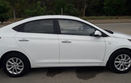 Hyundai Solaris II рестайлинг, 2021 год, 1 849 000 рублей, 5 фотография