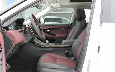 Land Rover Range Rover Evoque II, 2025 год, 6 500 000 рублей, 12 фотография