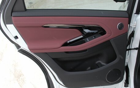 Land Rover Range Rover Evoque II, 2025 год, 6 500 000 рублей, 26 фотография