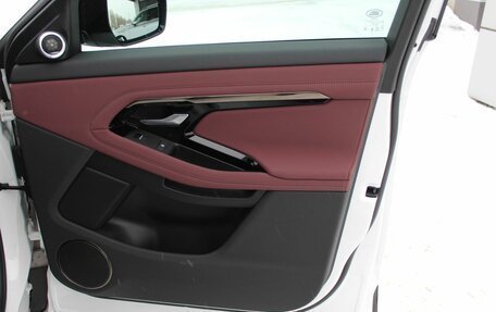 Land Rover Range Rover Evoque II, 2025 год, 6 500 000 рублей, 32 фотография