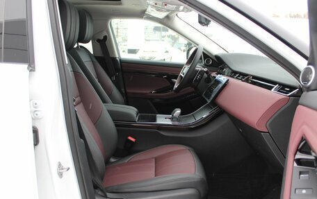 Land Rover Range Rover Evoque II, 2025 год, 6 500 000 рублей, 33 фотография