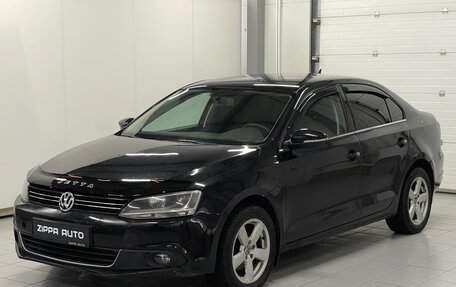 Volkswagen Jetta VI, 2011 год, 799 000 рублей, 3 фотография