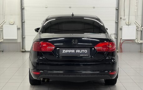 Volkswagen Jetta VI, 2011 год, 799 000 рублей, 5 фотография
