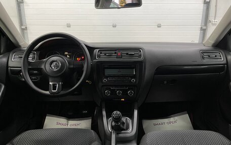Volkswagen Jetta VI, 2011 год, 799 000 рублей, 10 фотография