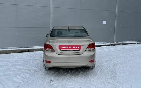 Hyundai Solaris II рестайлинг, 2011 год, 595 000 рублей, 5 фотография