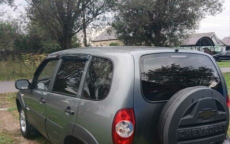 Chevrolet Niva I рестайлинг, 2011 год, 410 000 рублей, 5 фотография