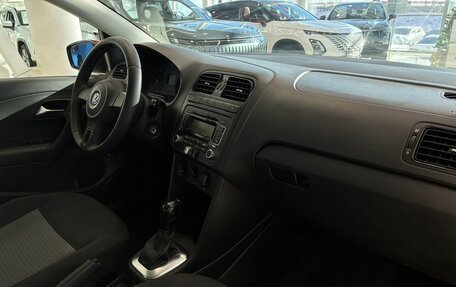 Volkswagen Polo VI (EU Market), 2011 год, 919 900 рублей, 7 фотография