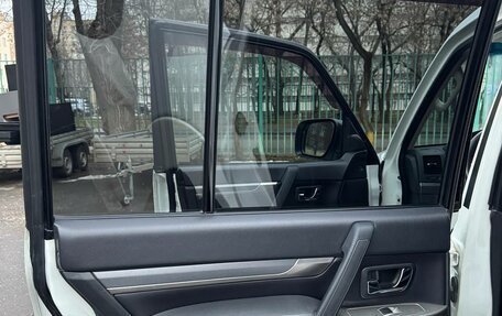 Mitsubishi Pajero IV, 2012 год, 1 900 000 рублей, 17 фотография