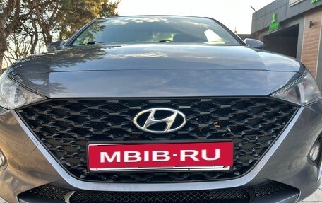 Hyundai Solaris II рестайлинг, 2021 год, 1 670 000 рублей, 1 фотография