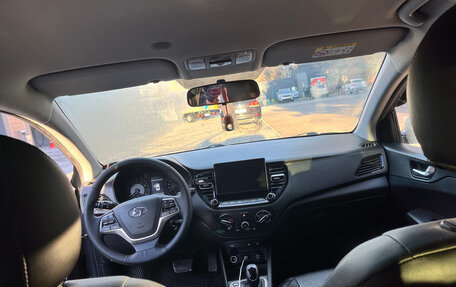 Hyundai Solaris II рестайлинг, 2021 год, 1 670 000 рублей, 7 фотография