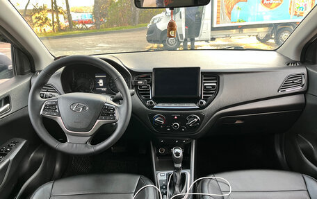 Hyundai Solaris II рестайлинг, 2021 год, 1 670 000 рублей, 26 фотография