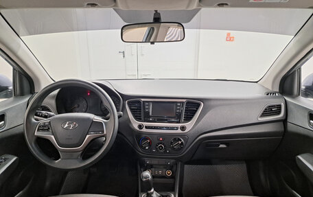 Hyundai Solaris II рестайлинг, 2018 год, 1 080 000 рублей, 17 фотография