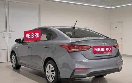 Hyundai Solaris II рестайлинг, 2018 год, 1 080 000 рублей, 8 фотография