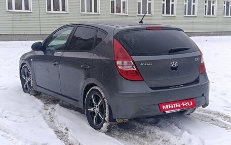 Hyundai i30 I, 2010 год, 550 000 рублей, 4 фотография
