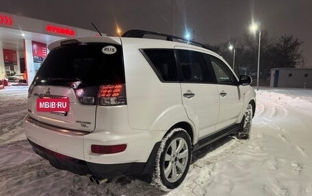 Mitsubishi Outlander III рестайлинг 3, 2011 год, 1 100 000 рублей, 4 фотография
