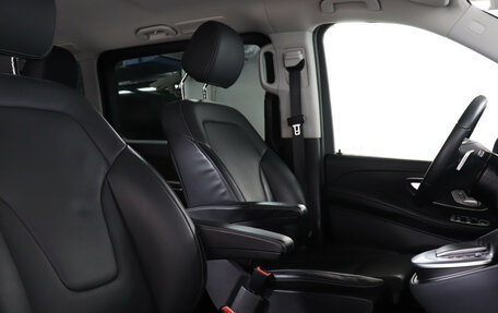 Mercedes-Benz V-Класс, 2022 год, 8 500 000 рублей, 16 фотография