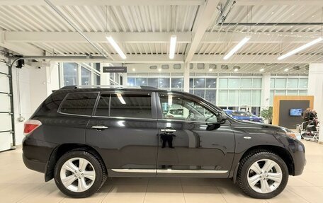 Toyota Highlander III, 2011 год, 2 429 000 рублей, 7 фотография