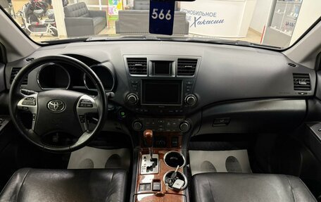 Toyota Highlander III, 2011 год, 2 429 000 рублей, 16 фотография