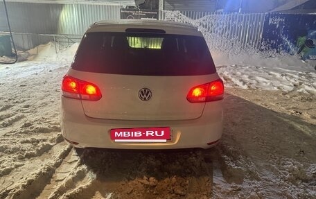 Volkswagen Golf VI, 2009 год, 600 000 рублей, 2 фотография