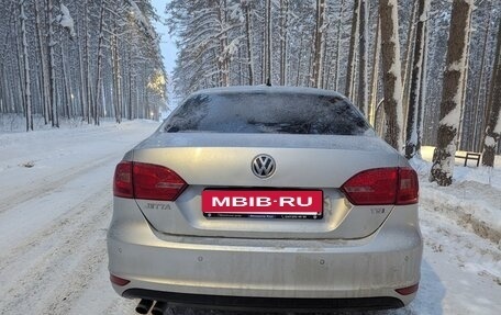 Volkswagen Jetta VI, 2013 год, 1 142 000 рублей, 3 фотография