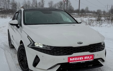 KIA K5, 2020 год, 1 580 000 рублей, 2 фотография