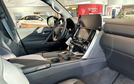 Lexus LX, 2025 год, 20 000 000 рублей, 6 фотография