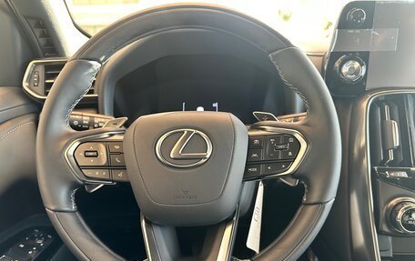 Lexus LX, 2025 год, 20 000 000 рублей, 14 фотография