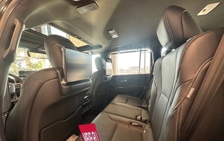 Lexus LX, 2025 год, 20 000 000 рублей, 15 фотография