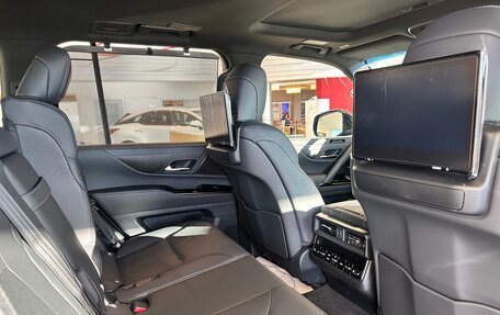 Lexus LX, 2025 год, 20 000 000 рублей, 22 фотография