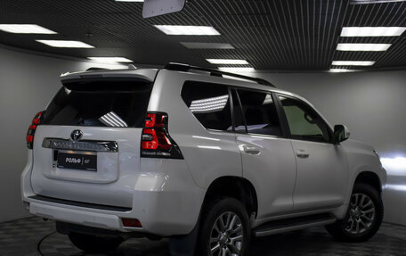 Toyota Land Cruiser Prado 150 рестайлинг 2, 2019 год, 3 878 000 рублей, 22 фотография