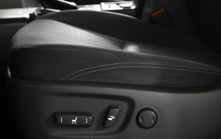 Toyota Land Cruiser Prado 150 рестайлинг 2, 2019 год, 3 878 000 рублей, 21 фотография