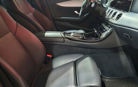 Mercedes-Benz E-Класс, 2021 год, 2 620 000 рублей, 13 фотография