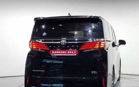 Toyota Alphard, 2025 год, 11 779 000 рублей, 4 фотография
