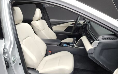 Toyota Camry, 2025 год, 6 600 000 рублей, 11 фотография