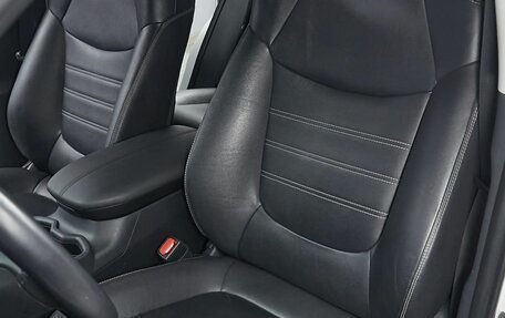 Toyota RAV4, 2021 год, 3 397 000 рублей, 10 фотография