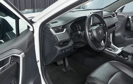 Toyota RAV4, 2021 год, 3 397 000 рублей, 9 фотография