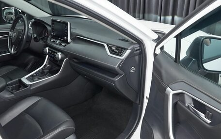 Toyota RAV4, 2021 год, 3 397 000 рублей, 15 фотография