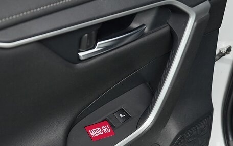 Toyota RAV4, 2021 год, 3 397 000 рублей, 22 фотография