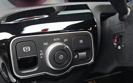 Mercedes-Benz CLA, 2025 год, 5 763 000 рублей, 13 фотография