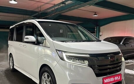 Honda Stepwgn IV, 2022 год, 2 270 000 рублей, 1 фотография