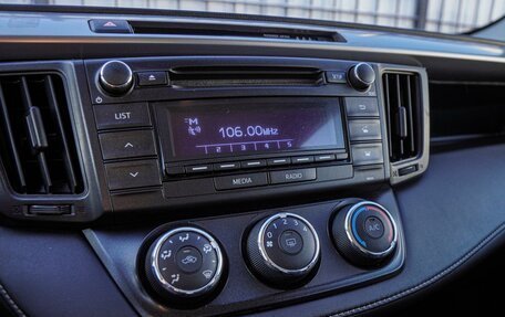 Toyota RAV4, 2016 год, 2 279 000 рублей, 13 фотография